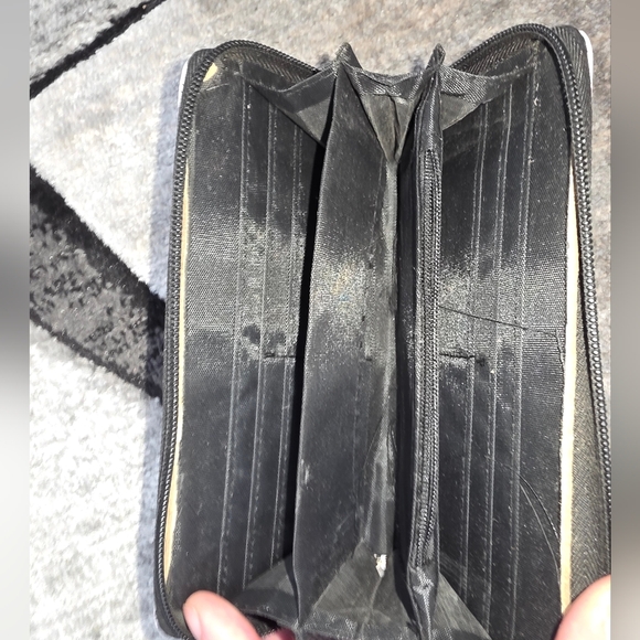 Mickey Mouse Disney Wallet - Picture 3 of 3